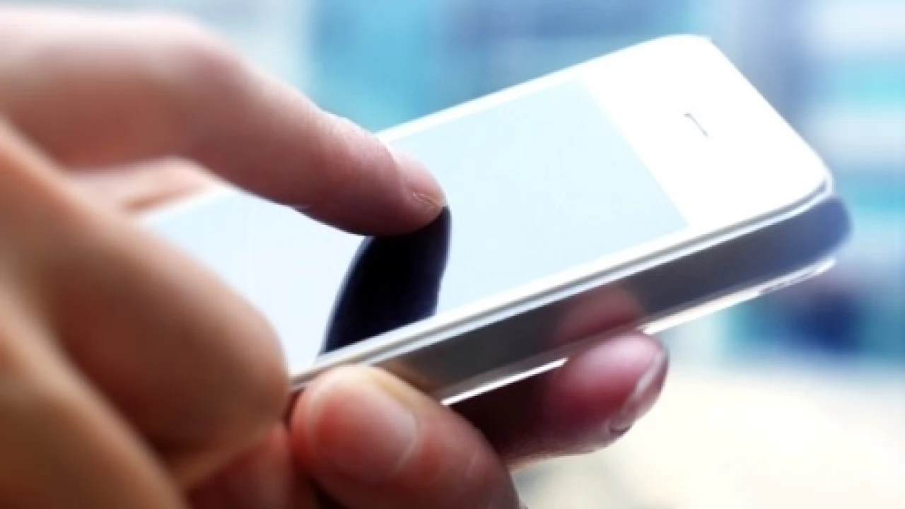 Nie oddzwaniaj na nieznane numery telefonów. To może drogo kosztować