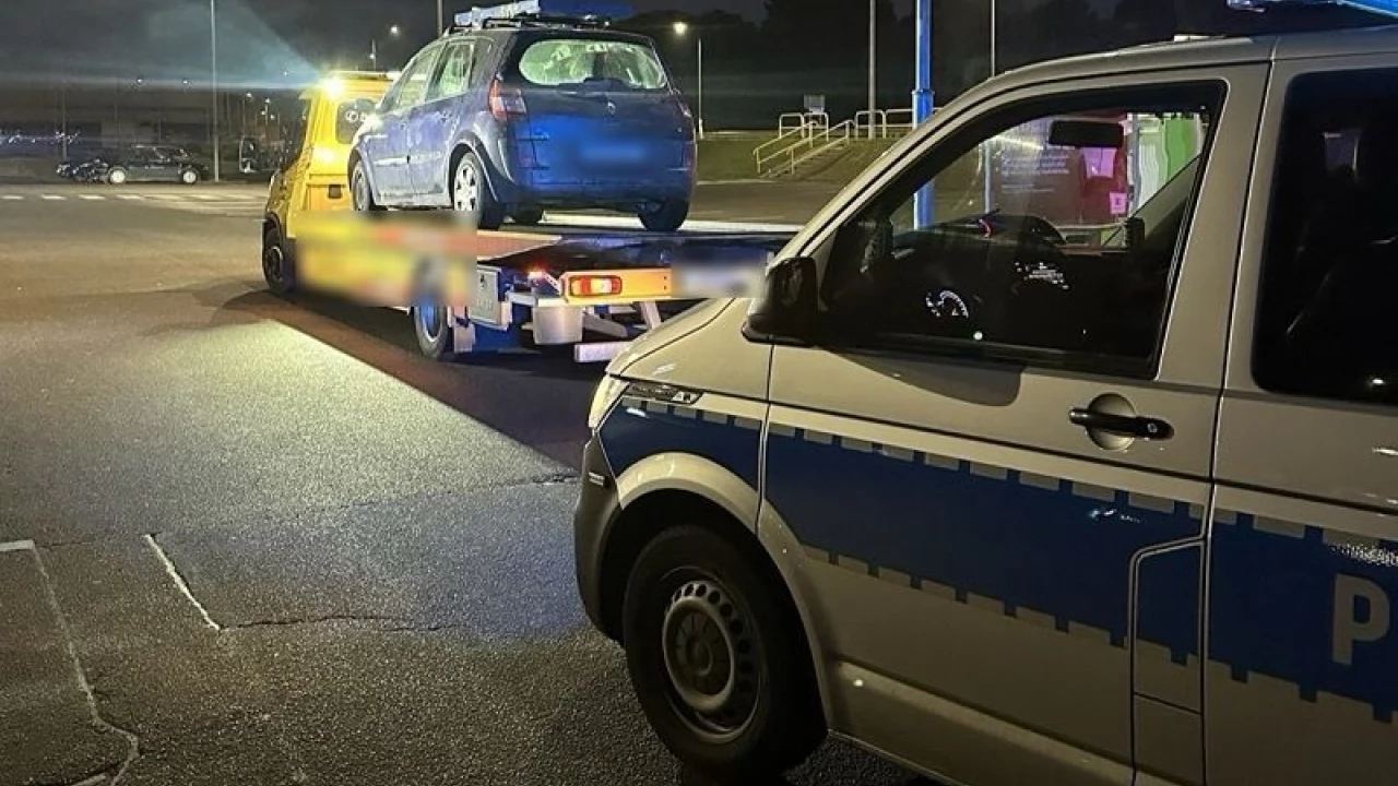 Blisko 0,6 promila za kierownicą. Policjanci przerwali jego jazdę