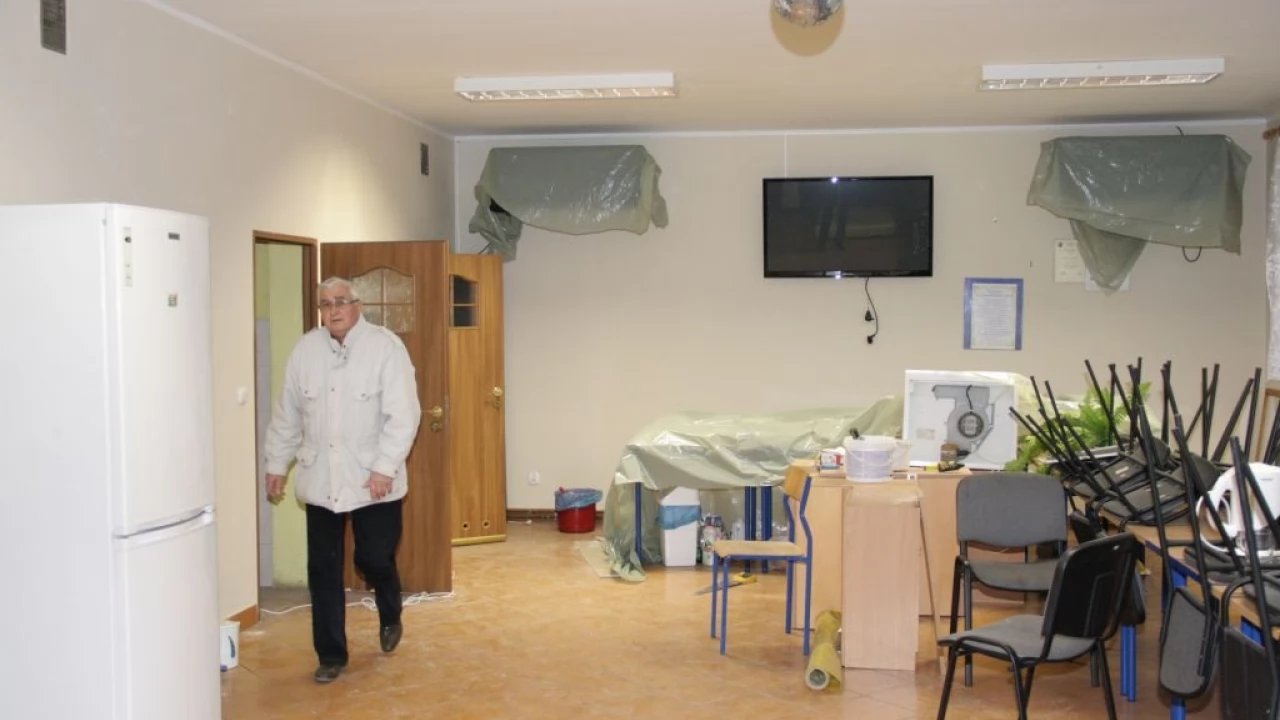 Pięknieje świetlica w Nicponi