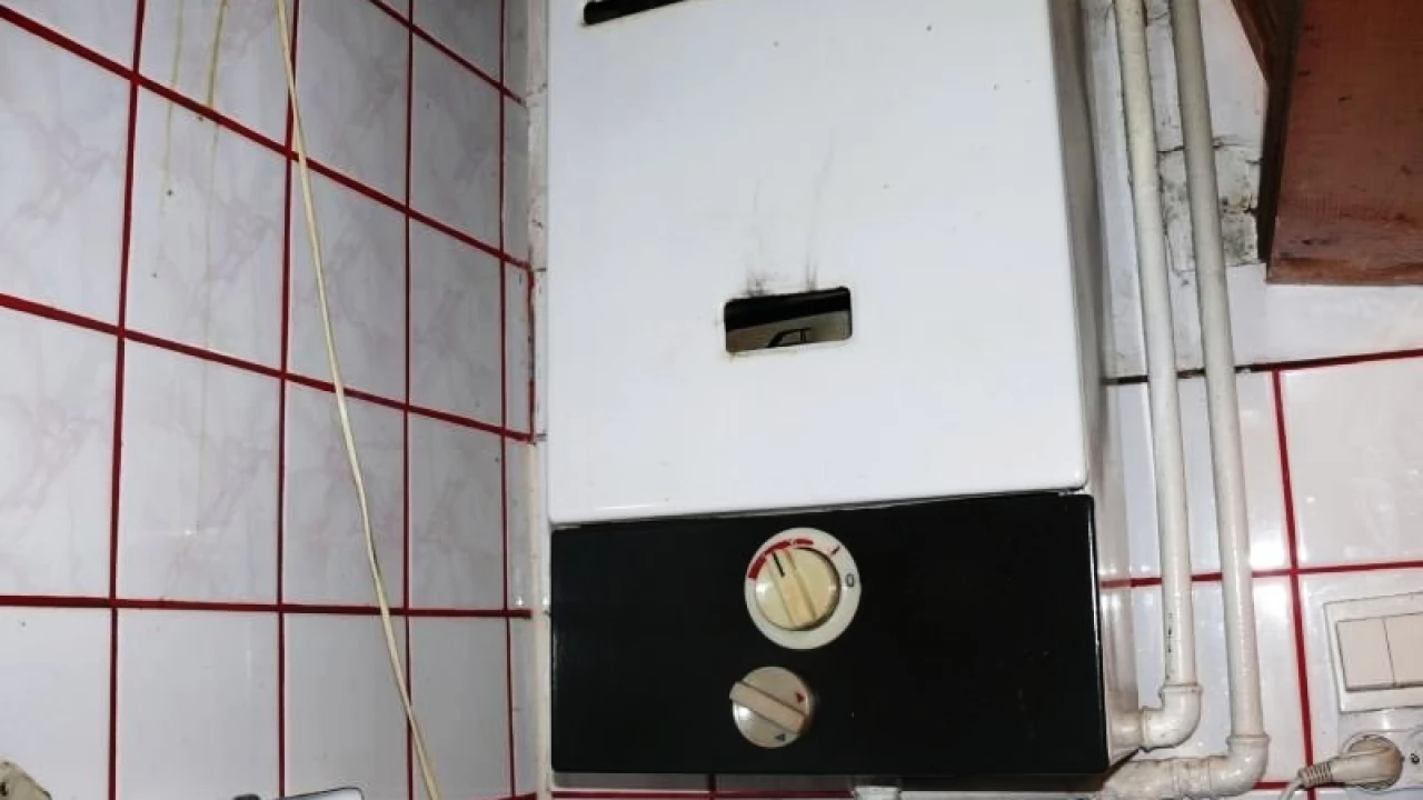 Pożar piecyka postawił służby na równe nogi. Istniało niebezpieczeństwo wybuchu