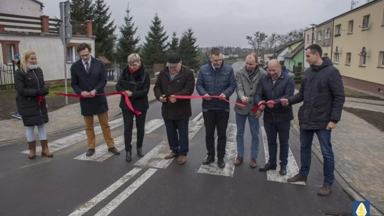Oficjalne otwarcie dróg ul. Strzelnica i Sambora w Pelplinie