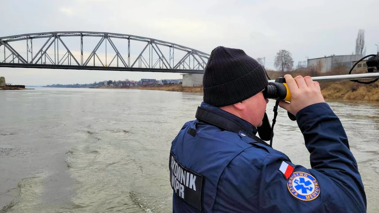 Poszukiwania Macieja z Bałdowa. W akcji łodzie i śmigłowiec