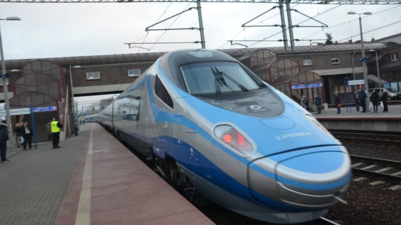 Zlikwidowano część postojów pendolino. Uda się je przywrócić?
