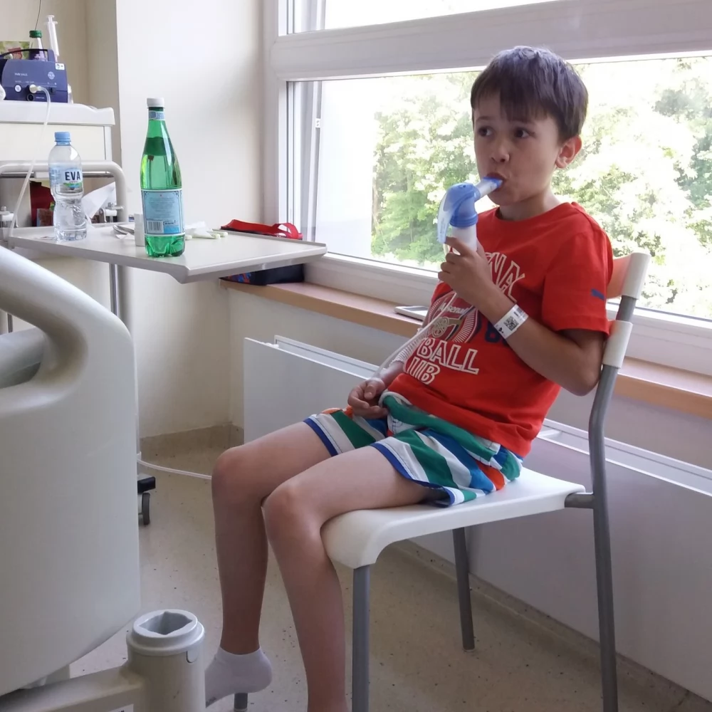 "Izolacja, maseczki, dezynfekcja to nasza codzienność, my mamy to już we krwi." - życie z mukowiscydozą