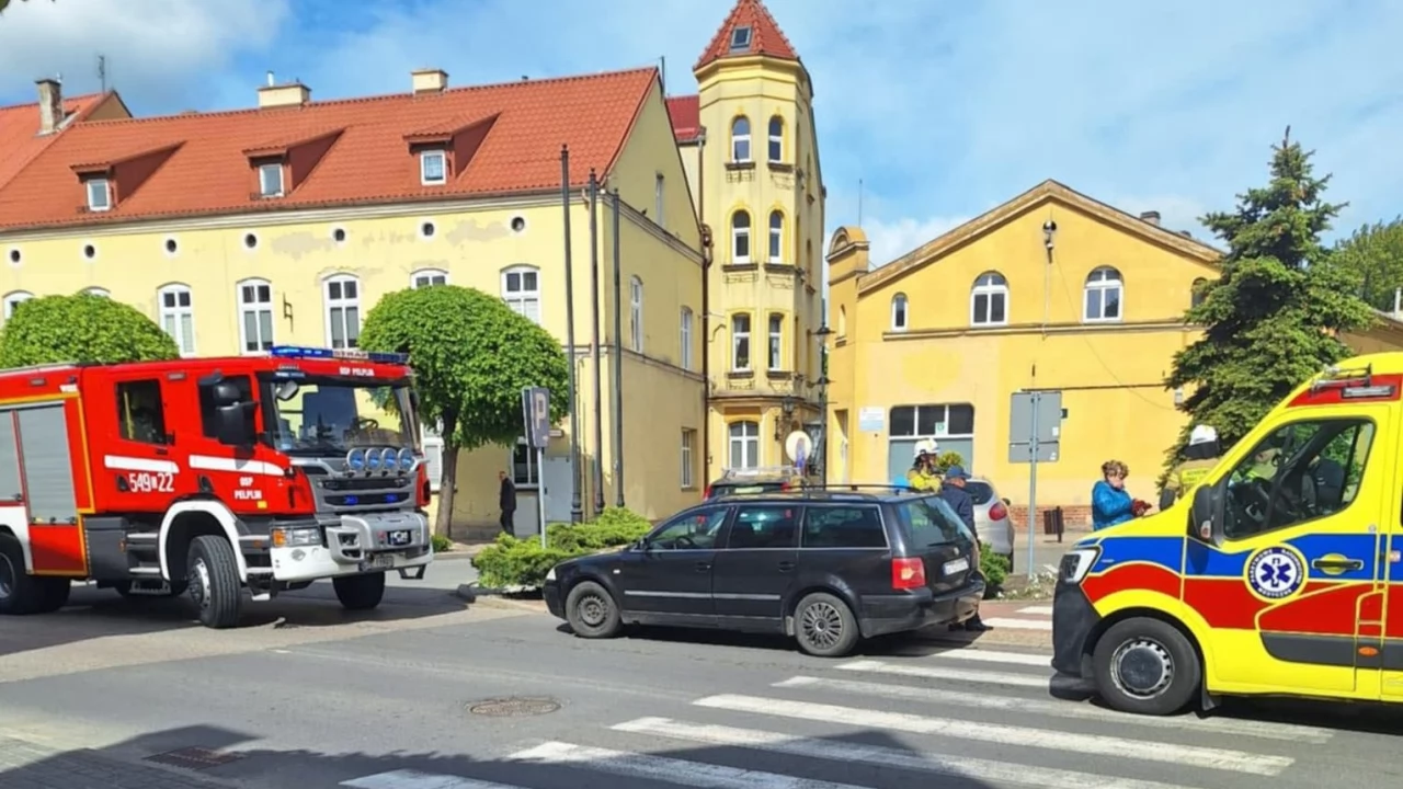 Wypadek w Pelplinie. Poszkodowany motorowerzysta