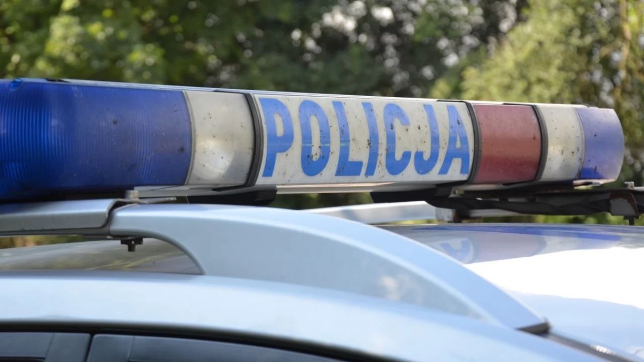 Gniew. Podali się za pracowników wodociągów - weszli i okradli mieszkanie