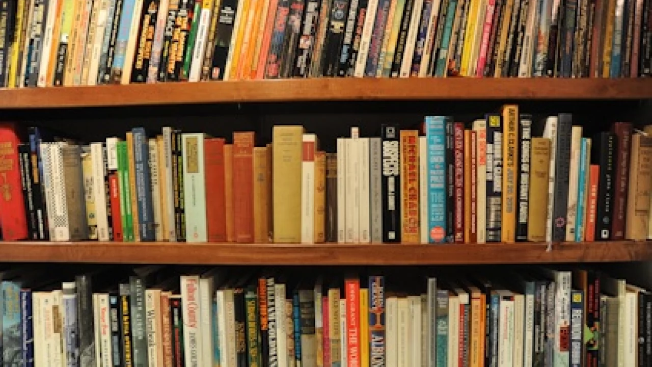 Popił sobie i poszedł na "włam" do... biblioteki