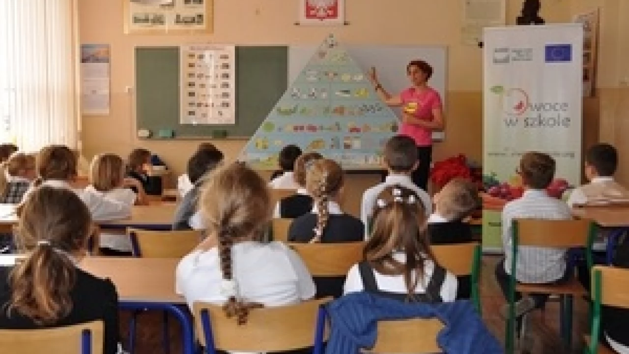 Zmiany w programie "Owoce i warzywa w szkole"- we wrześniu pierwsze dostawy