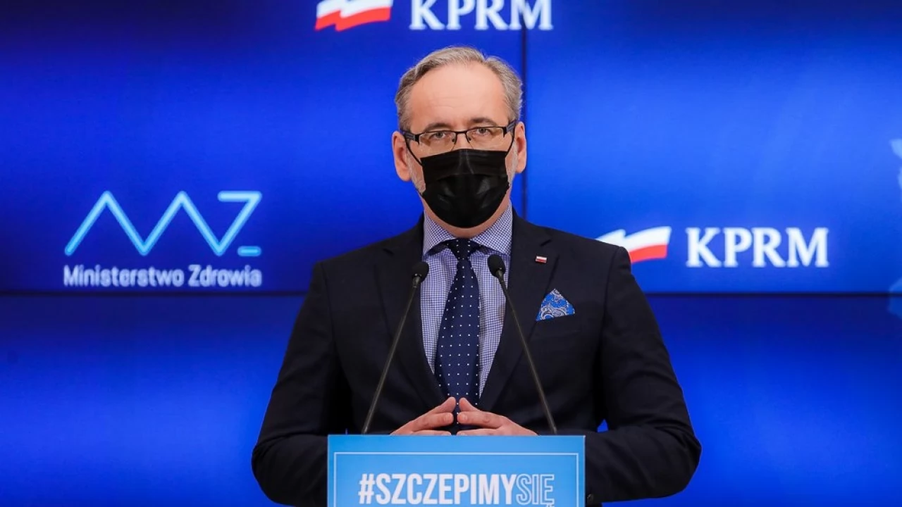 Wraca nauczanie hybrydowe dla najmłodszych, otwarcie fryzjerów i kosmetyczek