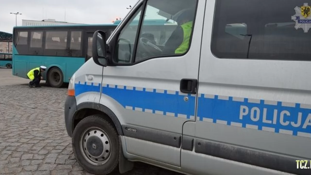 Funkcjonariusze Inspekcji Transportu Drogowego i policjanci kontrolowali przewoźników