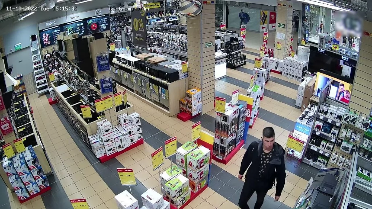 Rozpoznajesz tego mężczyznę? Szuka go policja