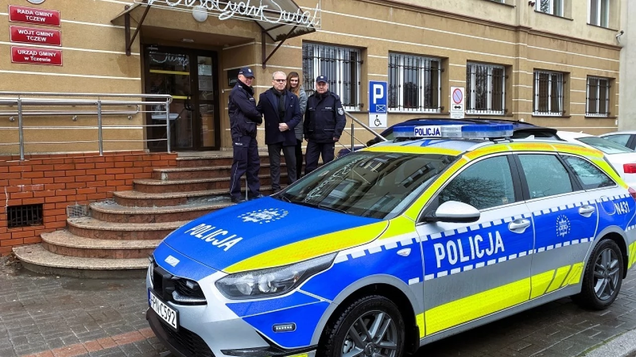 Policjanci z tczewskiej komendy mają nowy radiowóz