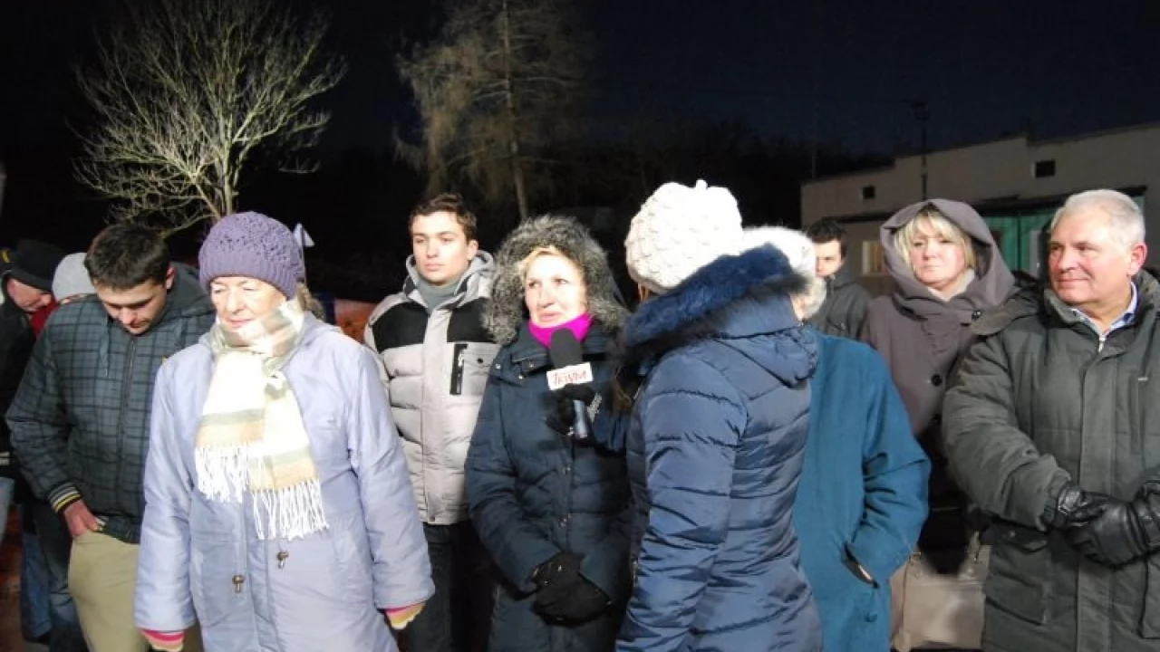 Deszczówkę i śnieg gromadzili, by zrobić pranie. Wreszcie będą mieli wodę