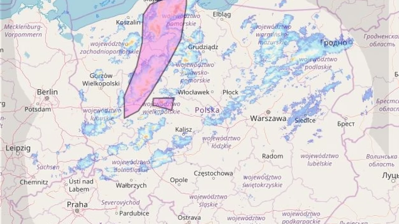 Przez Polskę przetacza się silny front burzowy! W Tczewie też może zagrzmieć