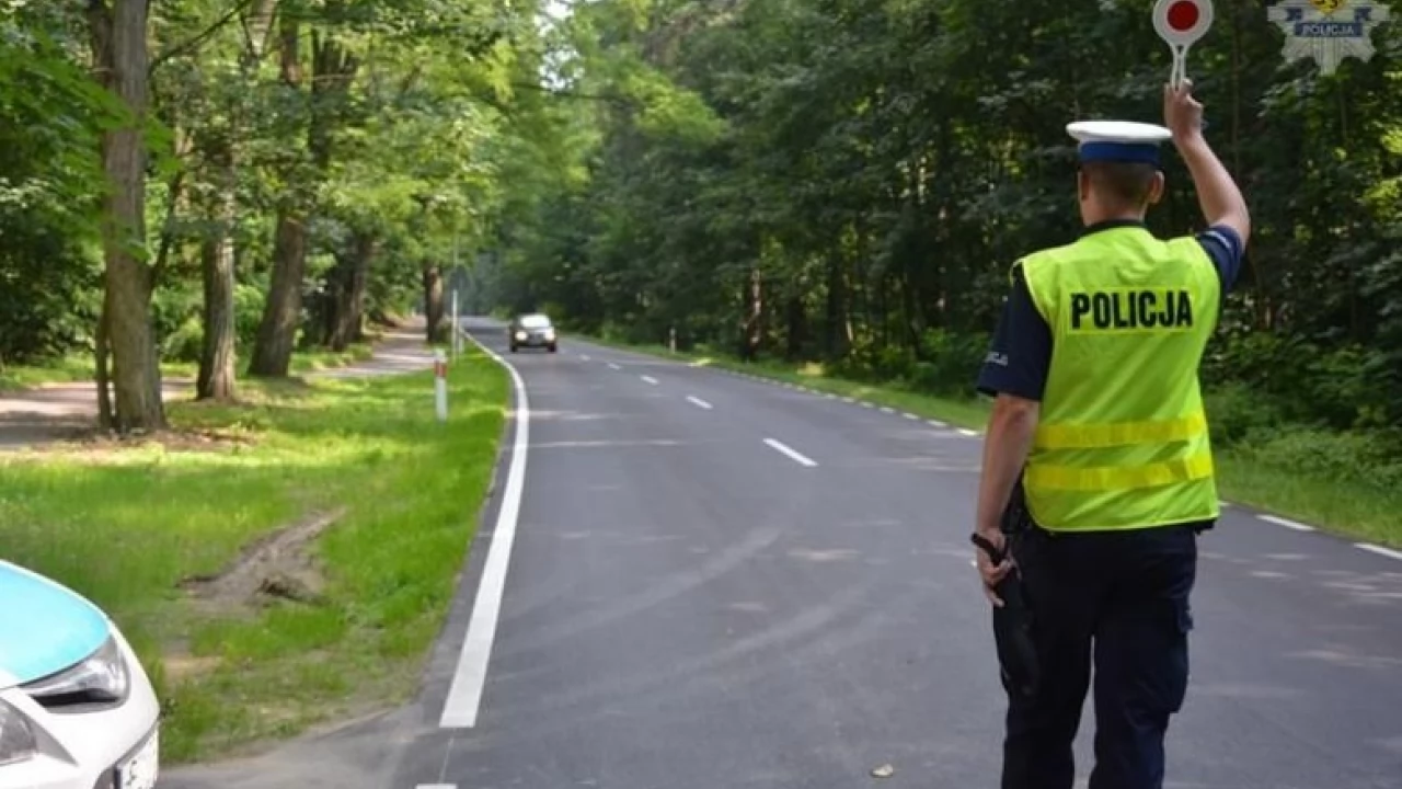 Policja podsumowuje majowy weekend - osiem osób wsiadło za kółko "po pijaku"