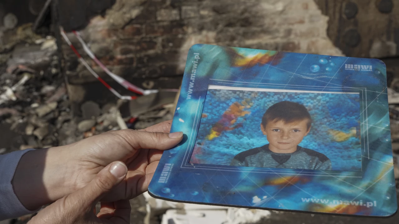 Najbardziej żal rodzinnych pamiątek... Poruszający fotoreportaż z pogorzeliska