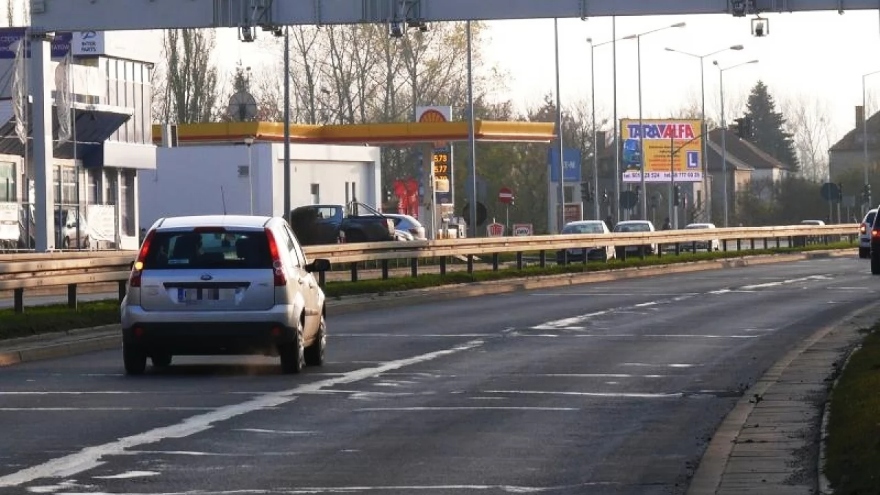 Na remont dawnej "jedynki" poczekamy kolejny rok