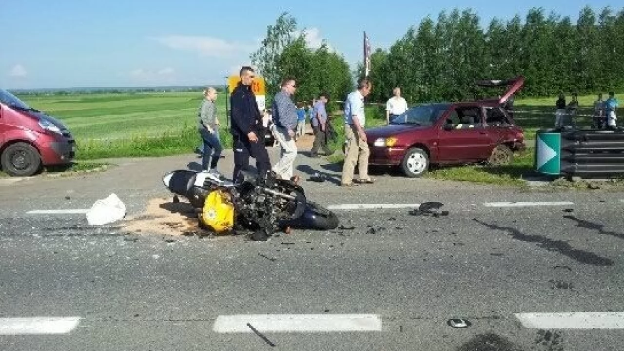 Motocyklista zginął na miejscu. DK 91 już przejezdna po wypadku