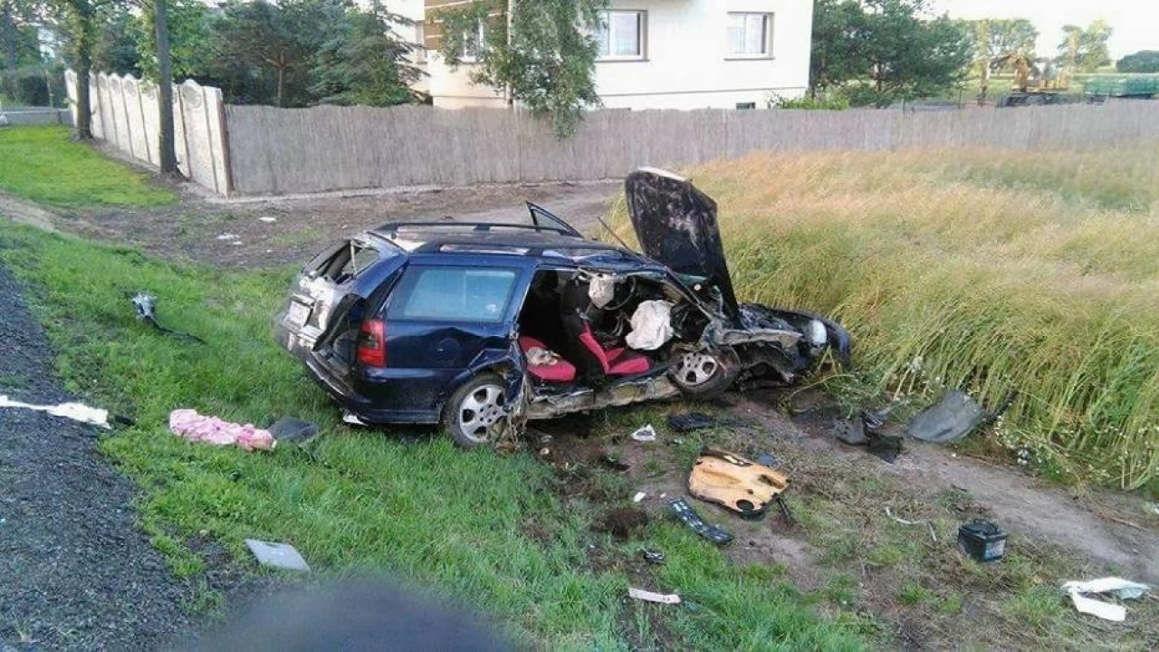 Wypadek w Subkowach. Służby ratownicze szukały zaginionego kierowcy