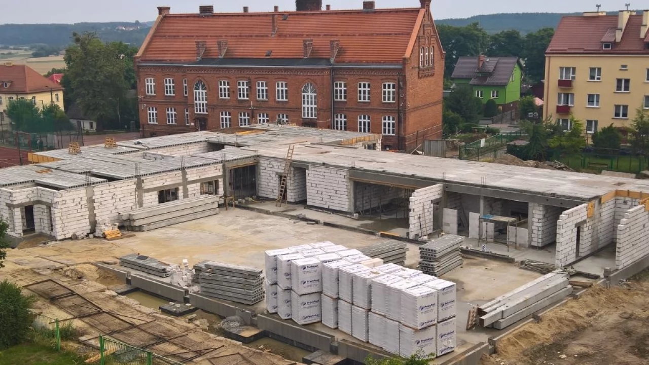 Trwa rozbudowa gniewskiej szkoły