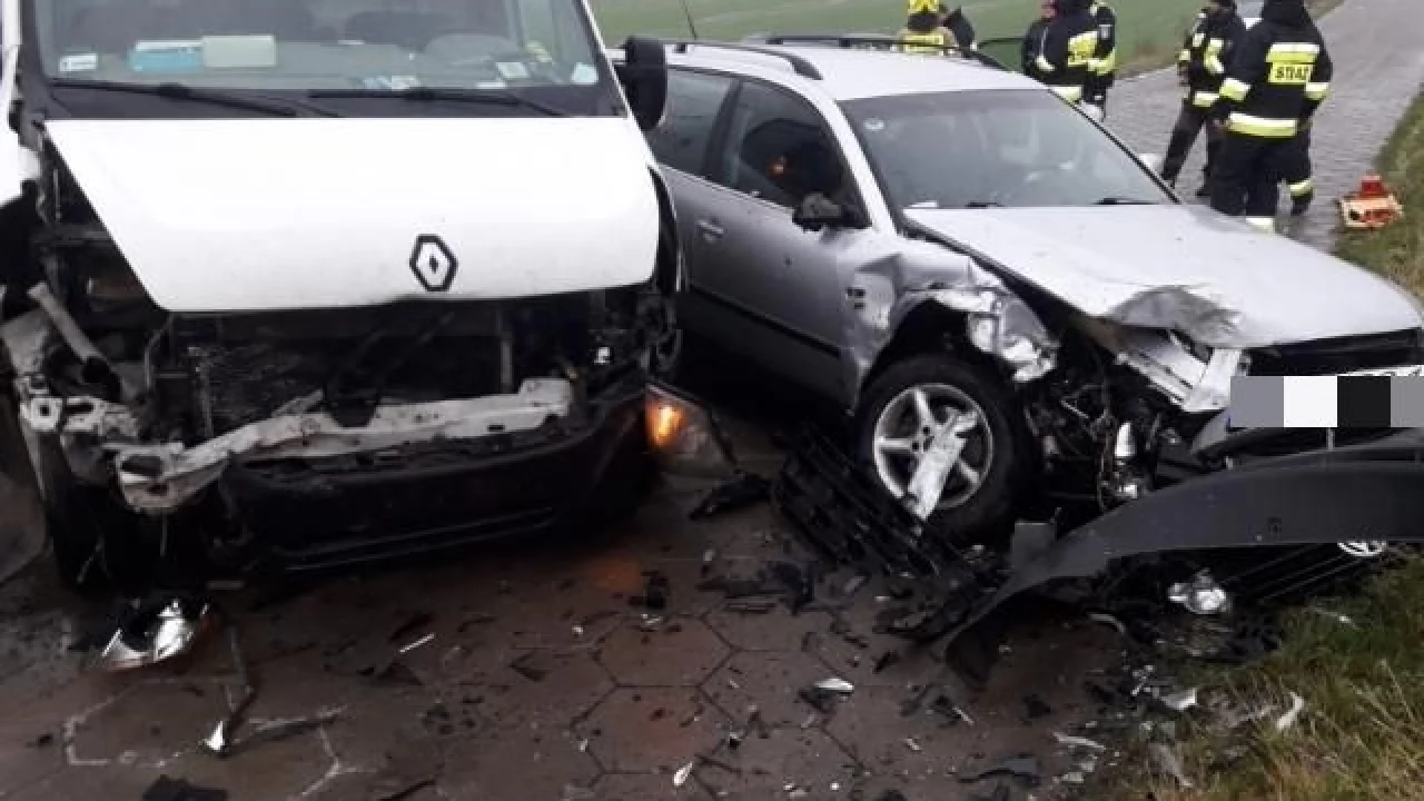 Jedna osoba w szpitalu po wypadku w okolicy Małżewa