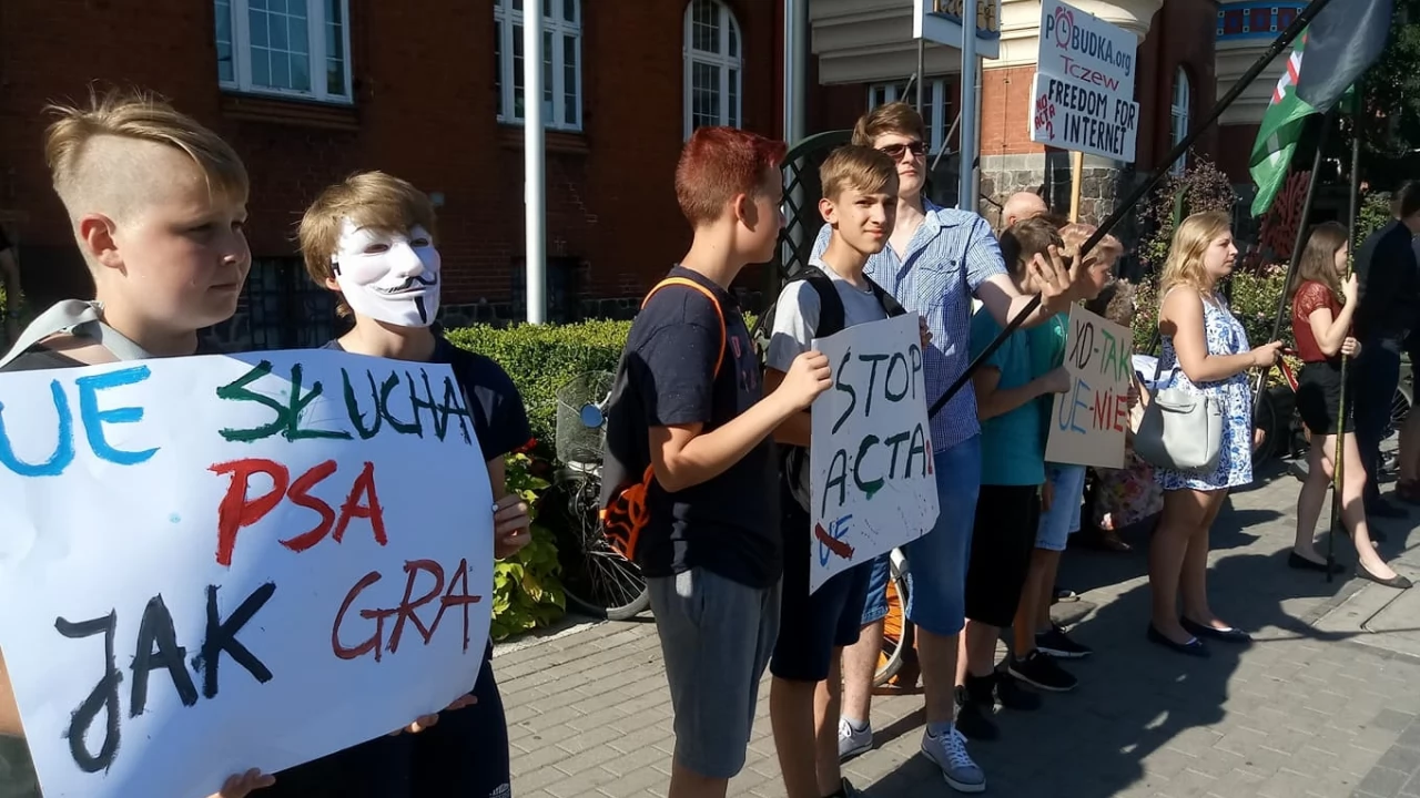 Narodowcy i wolnościowcy protestowali przeciwko cenzurze internetu