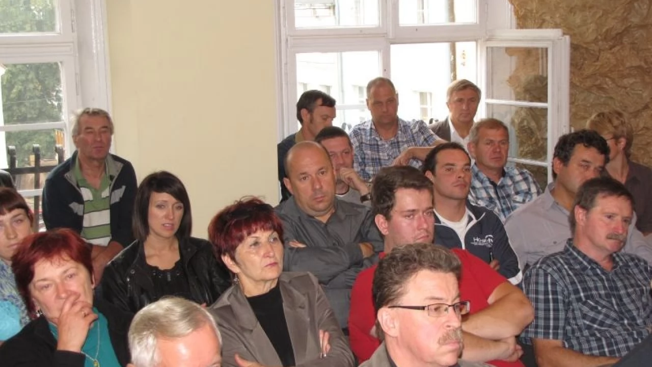 Awantura wokół keramzytu. Nerwowa konferencja w Gniewie