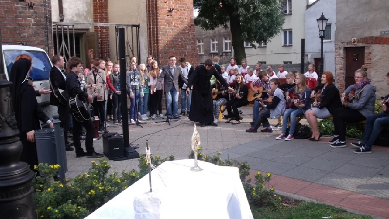 W Tczewie modlili się o pokój (Tcz24)