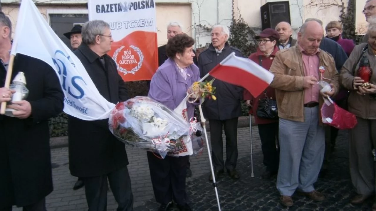 Uroczystości smoleńskie w Tczewie. "Coraz więcej Polaków wierzy, że to był zamach"