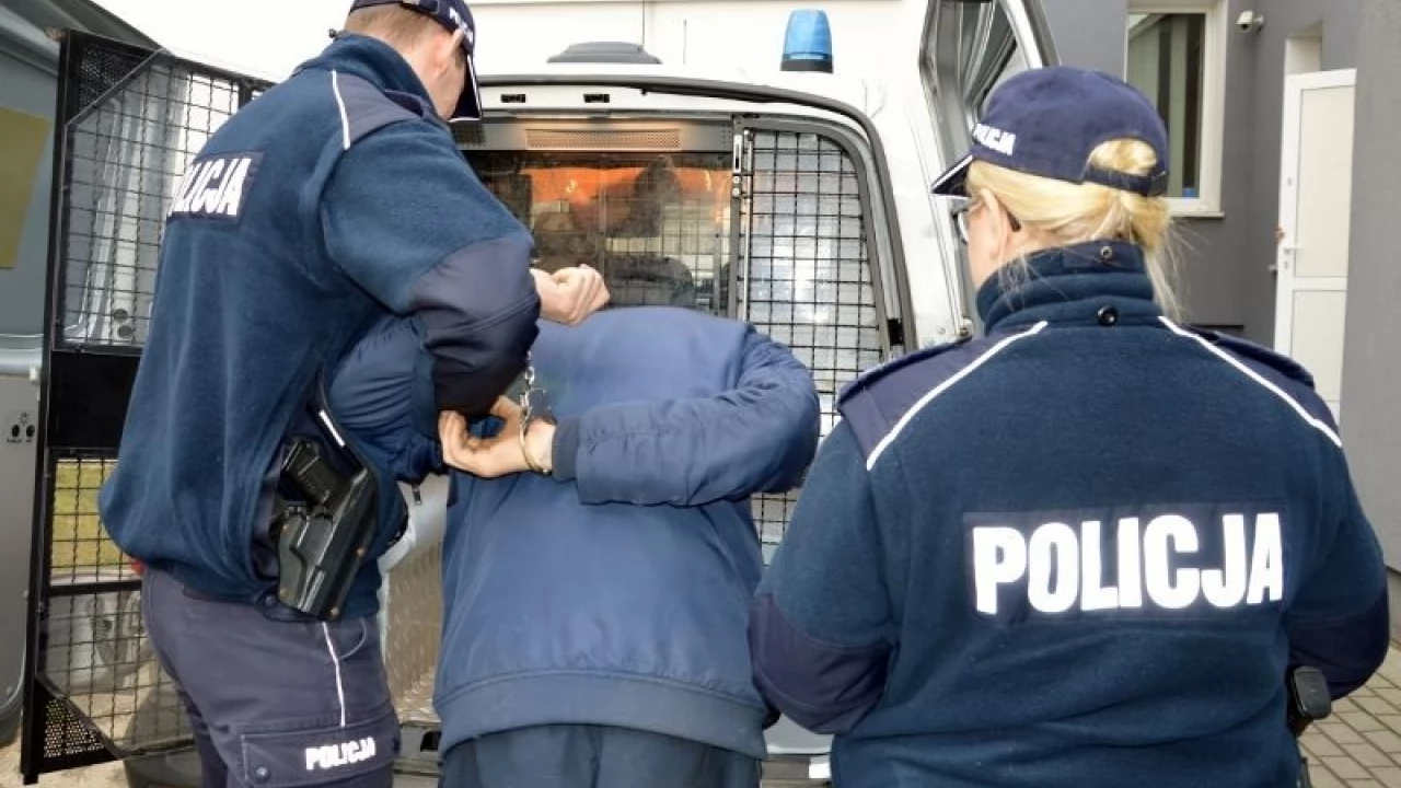27-latek podejrzany o rozbój na 56-latce. Zatrzymał go policjant po służbie
