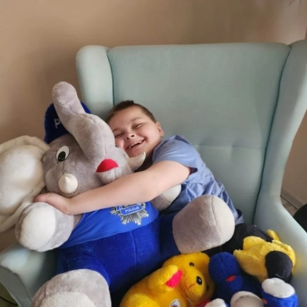 Policjanci spełnili marzenie 8-letniego Dominika