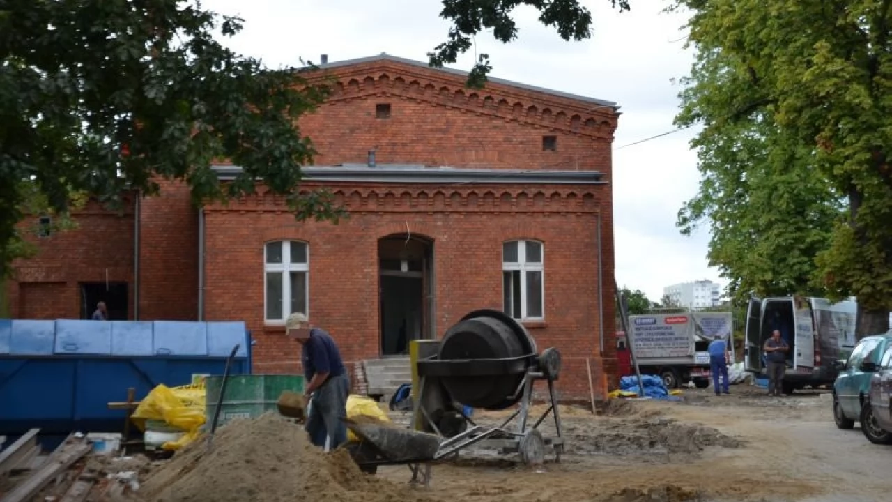 Do października zakończy się remont hali przy SP5