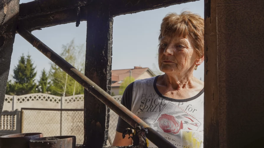 Dom był świeżo po remoncie. tyle pracy nas kosztował, tyle wyrzeczeń...mówi pani Teresa