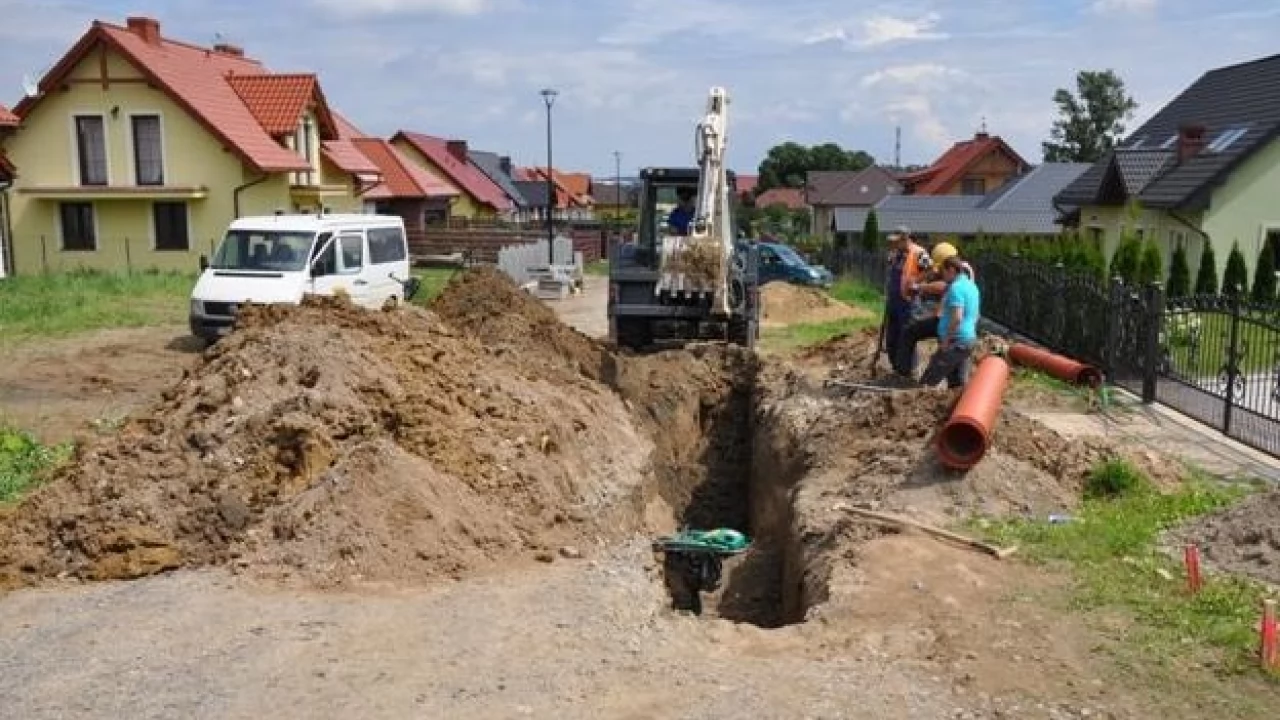 W Lubiszewie remontują drogę - pomogli mieszkańcy