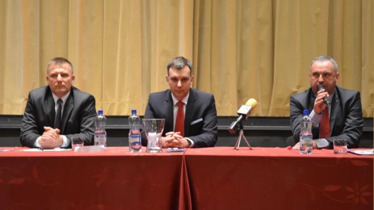 Debata w Pelplinie z wątkiem księgowej w tle