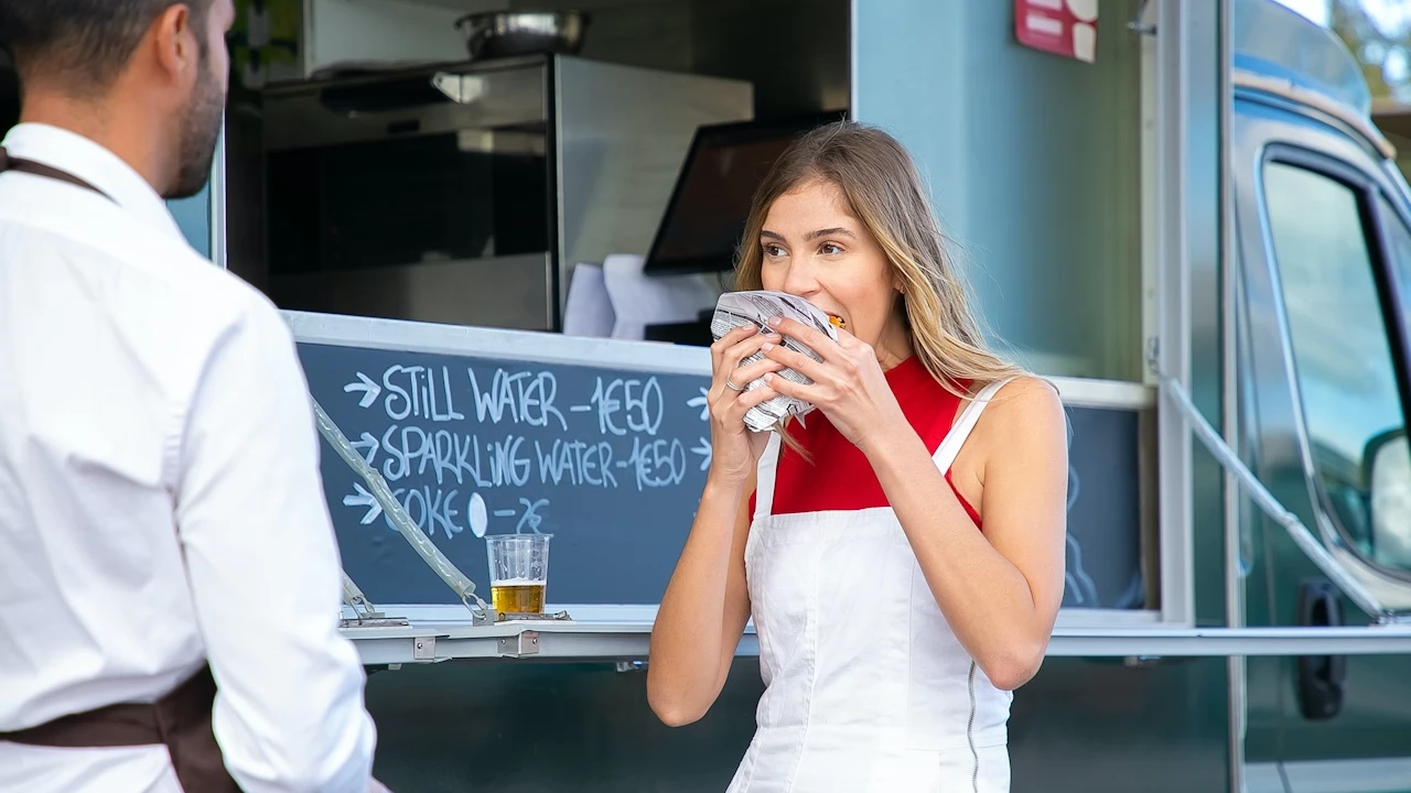 Food trucki wracają do Tczewa na pożegnanie lata