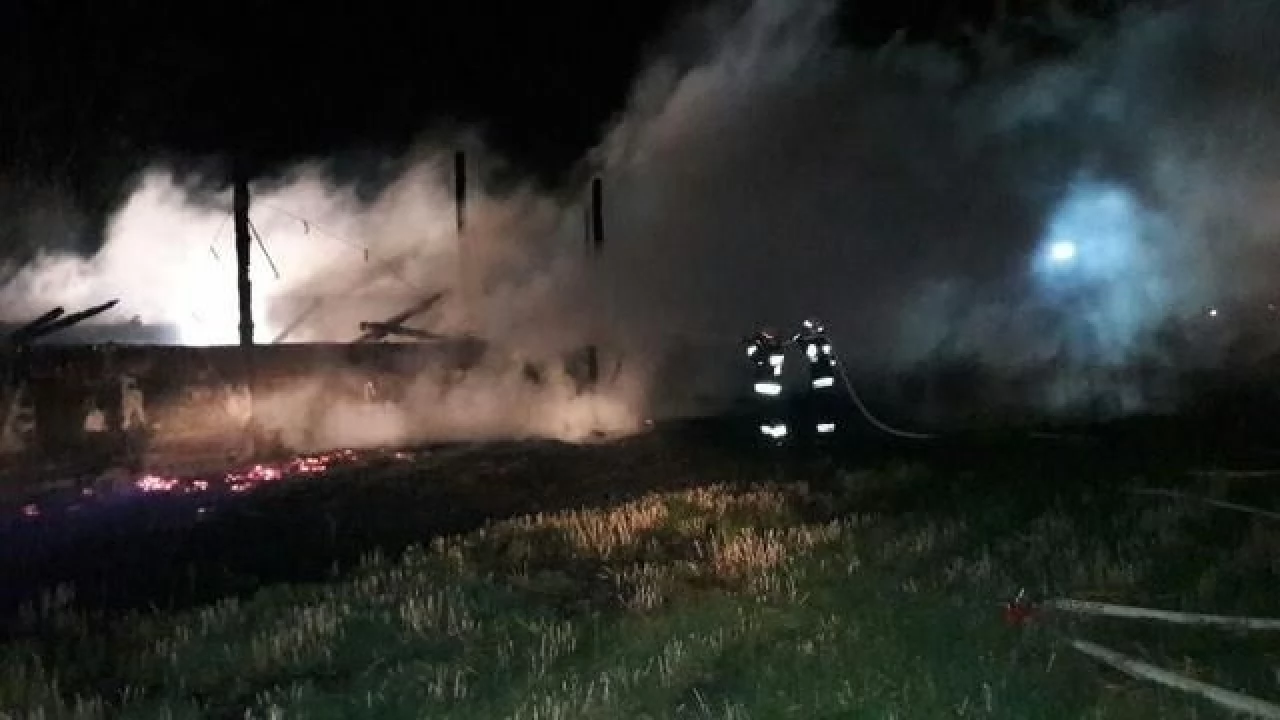 Siedem zastępów straży gasiło pożar w Narkowach