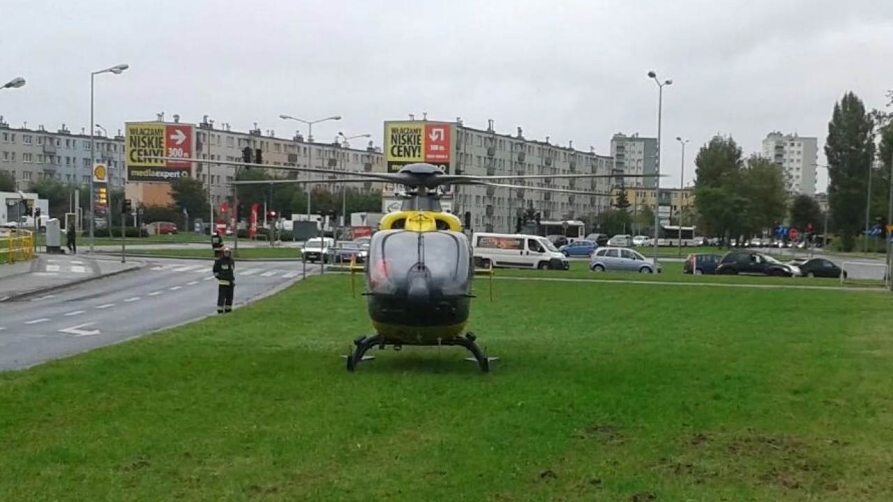Rowerzysta potrącony na przejeździe. LPR w akcji