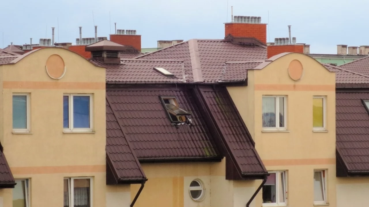 12-latek podpalił okno dachowe?