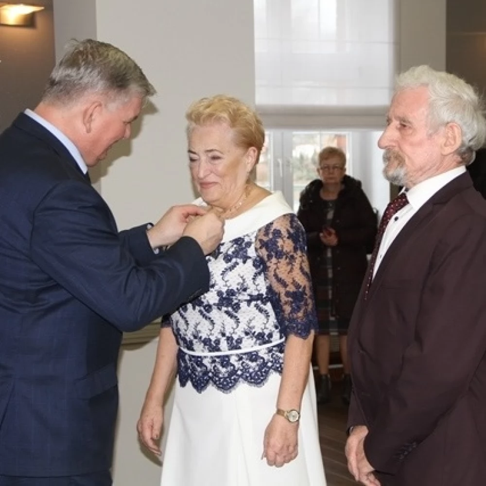 17 par świętowało długoletnie pożycie małżeńskie