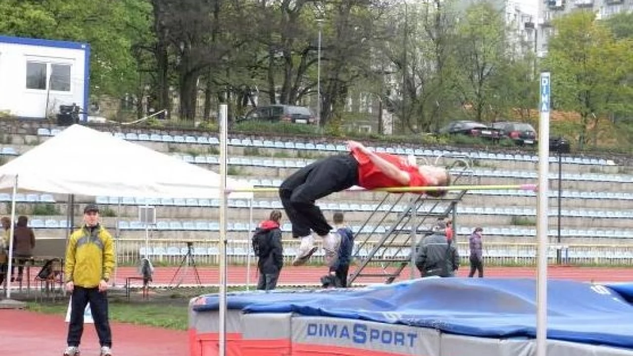 190 cm wzwyż młodzika