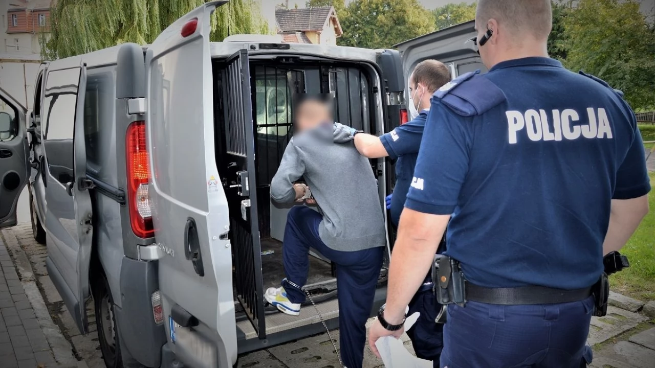 24-latek odpowie za usiłowanie zabójstwa - miał kilkukrotnie dźgnąć nożem kolegę