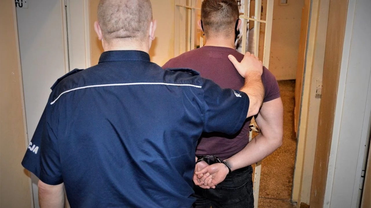 28-latek ścigany listem gończym zatrzymany przez policję