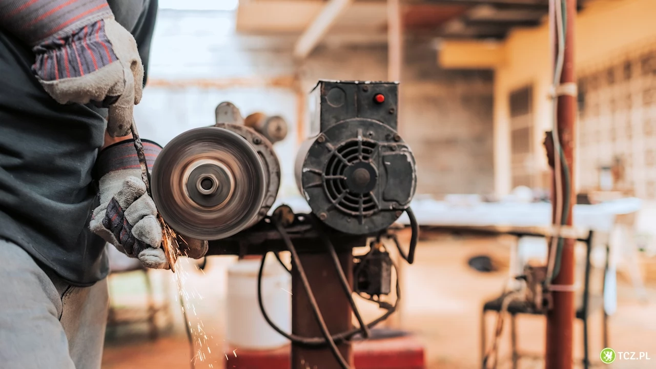 4-dniowy tydzień pracy traci zwolenników - 6 na 10 pracowników obawia się spadku pensji