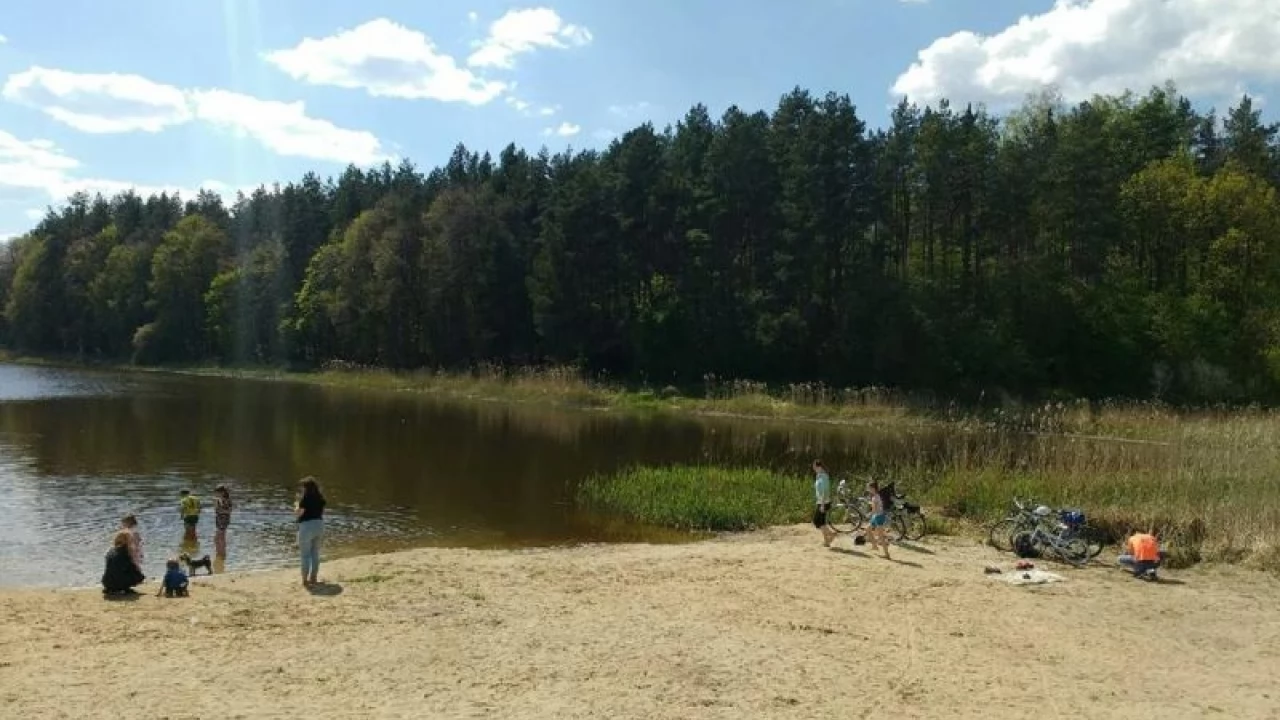 50-latek omal nie utonął. Gdy policjanci przyjechali ratować życie, zostali znieważeni[AKTUALIZACJA]