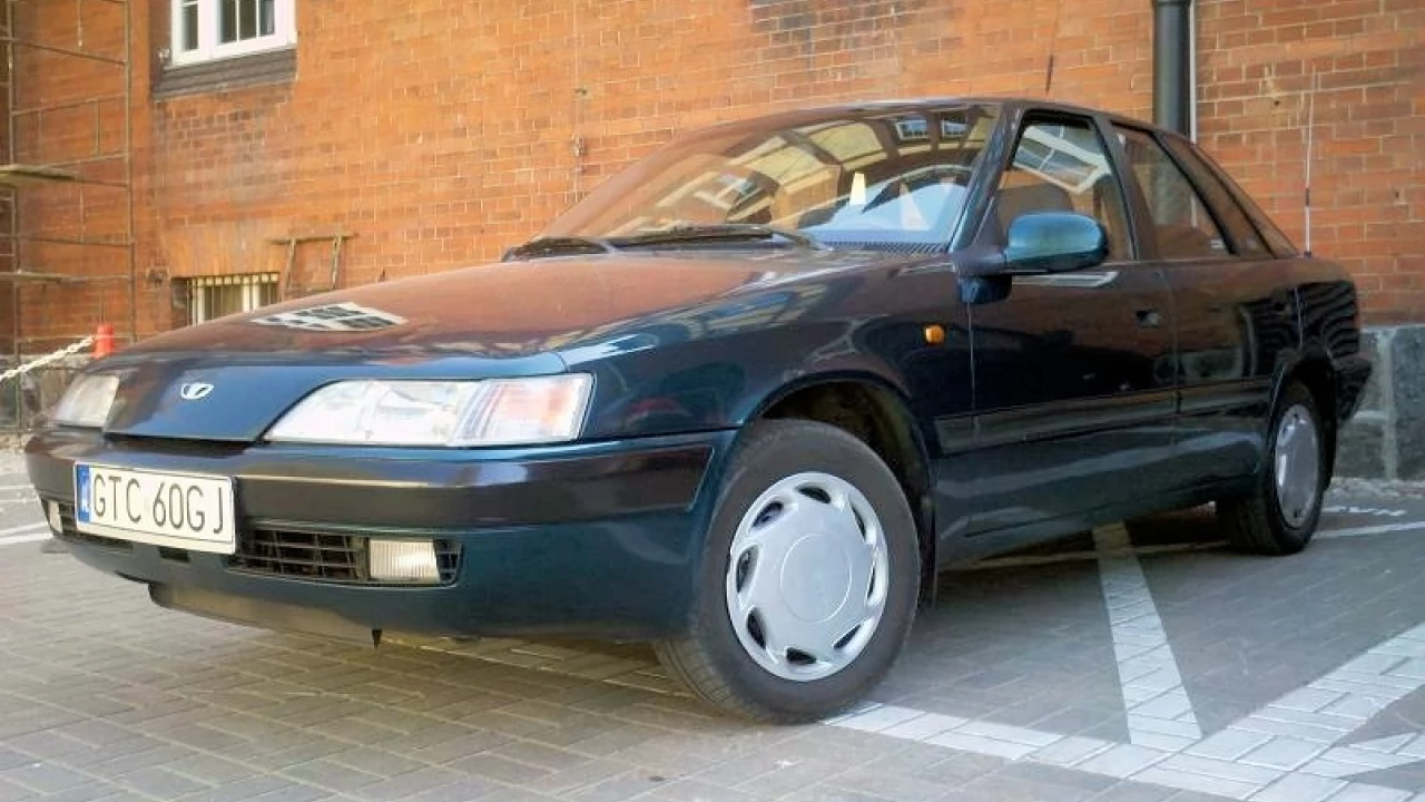 Auto prezydentów idzie pod młotek. Sprawdź, kogo woziło. Cena wywoławcza 500 zł...
