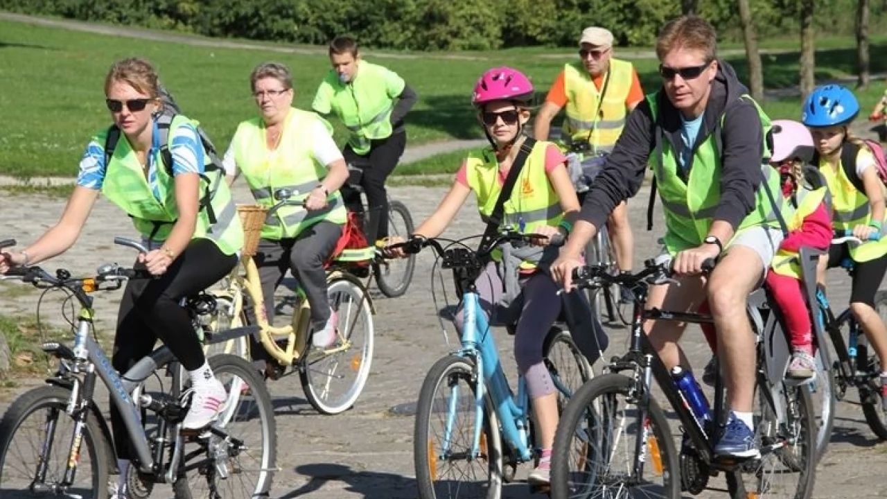Auto zamień na rower i przyjedź na festyn charytatywny