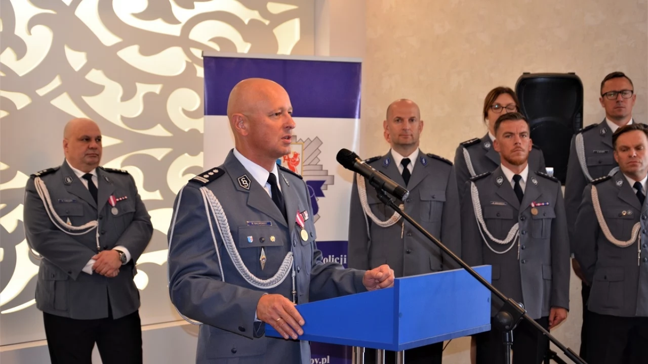 Awanse i nagrody za dobrą służbę