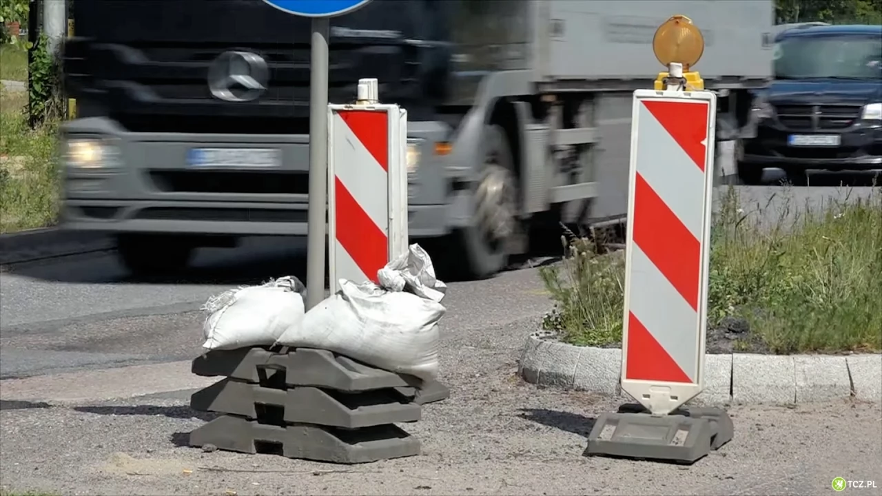 Będą utrudnienia na "22". Wprowadzą ruch wahadłowy