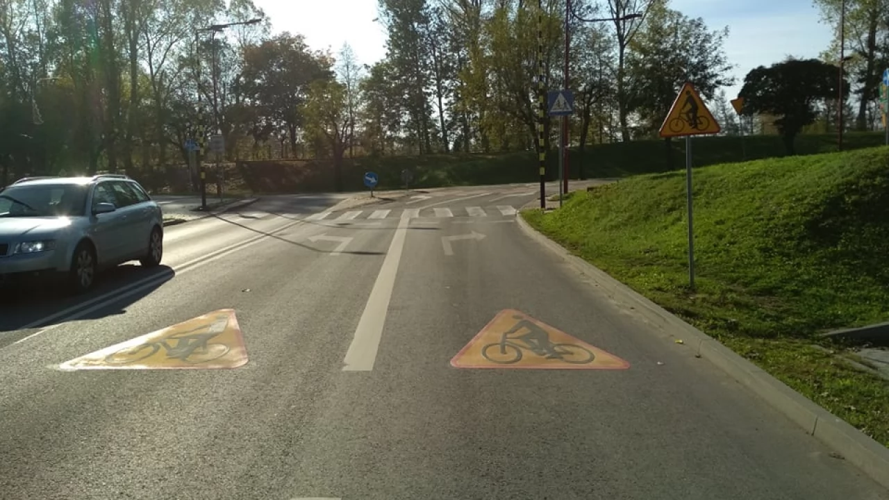 Bezpieczniej na popularnym przejeździe rowerowym?